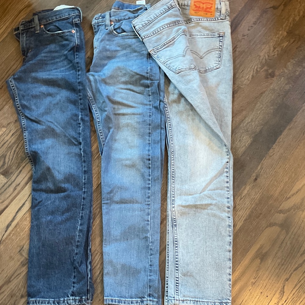 Levi's Men's Slim Jeans - Dark Blue, Light Blue, and Gray